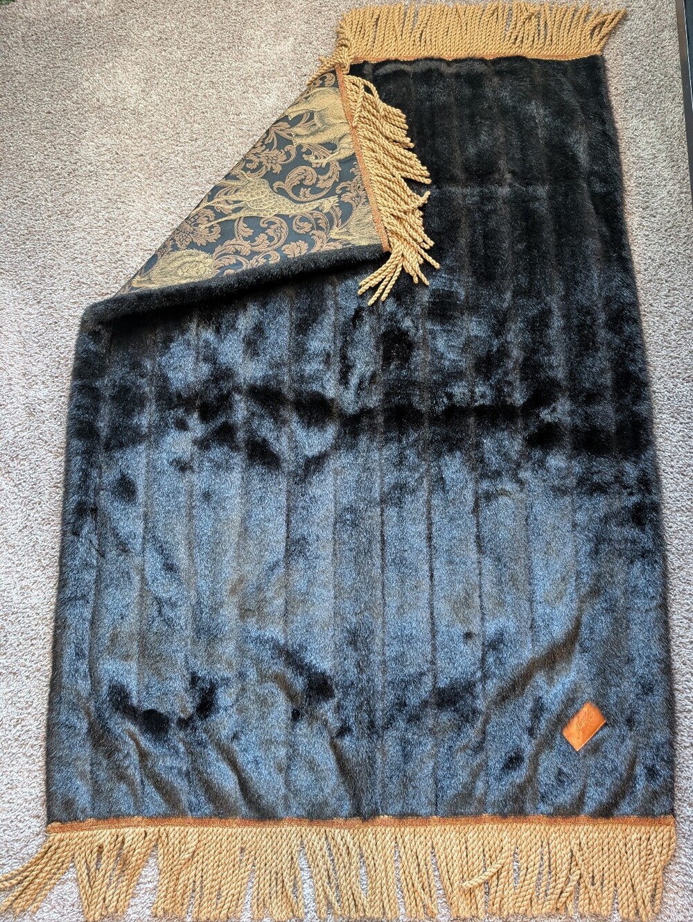 Vintage J. Wilde Safari Animal Throw Blanket Tapestry Black Fur Gold Fringe - Picture 10 of 11